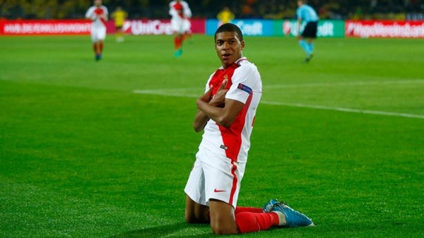 Kylian Mbappe Monaco gol sevinci