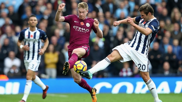 mancity-westbrom maçında top kevin debruyne'de