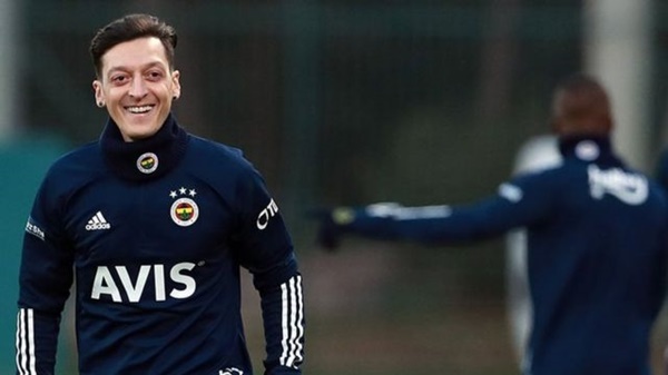 Mesut Özil’in Sezon Boyunca 3 Gol Atmasına Verilen Oran 1.86